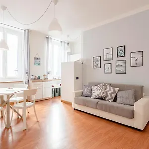  Appartement Mazzini 12 Very With Private Garage, Air Conditioning, Wifi, Just 50 Meters From The